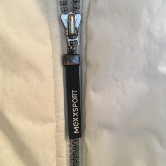 WHITE MEXXSPORT PUFFER VEST - Picture 5 of 5